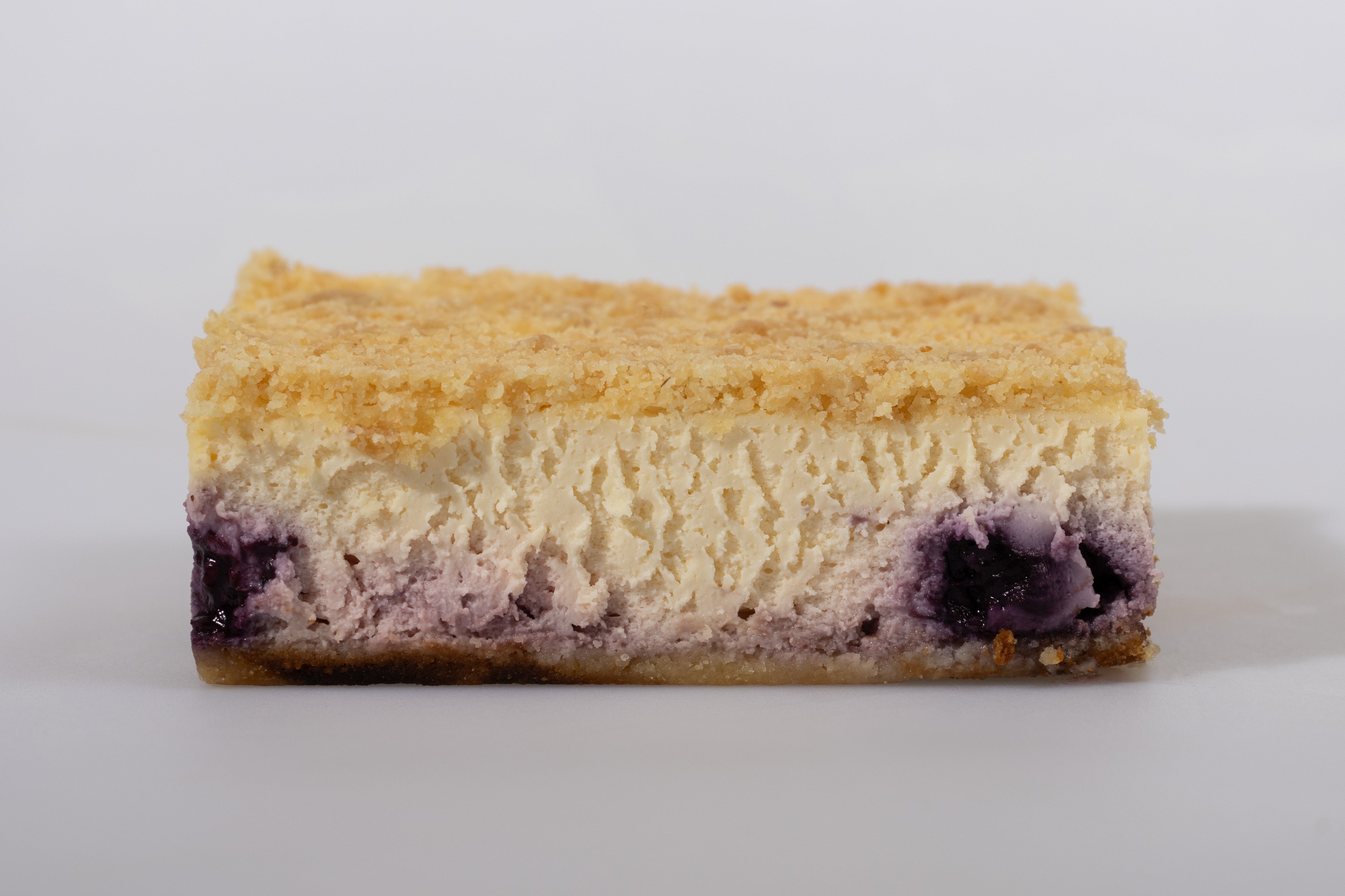 Vanilla berry cheesecake square